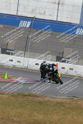 media/Nov-26-2022-Fastrack Riders (Sat) [[b001e85eef]]/Level 2/Session 3 Outside Turn 9/